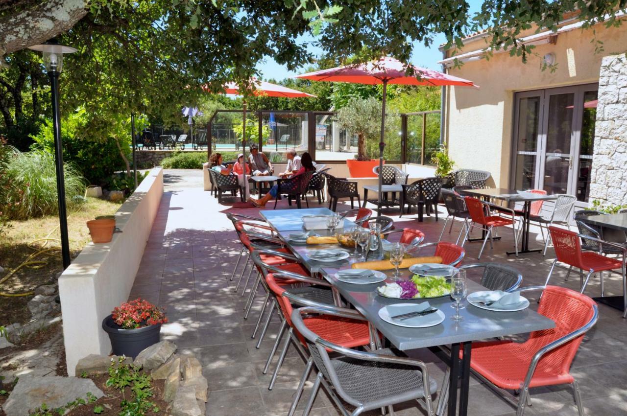 Hotel Les Persedes Lavilledieu  Exterior photo