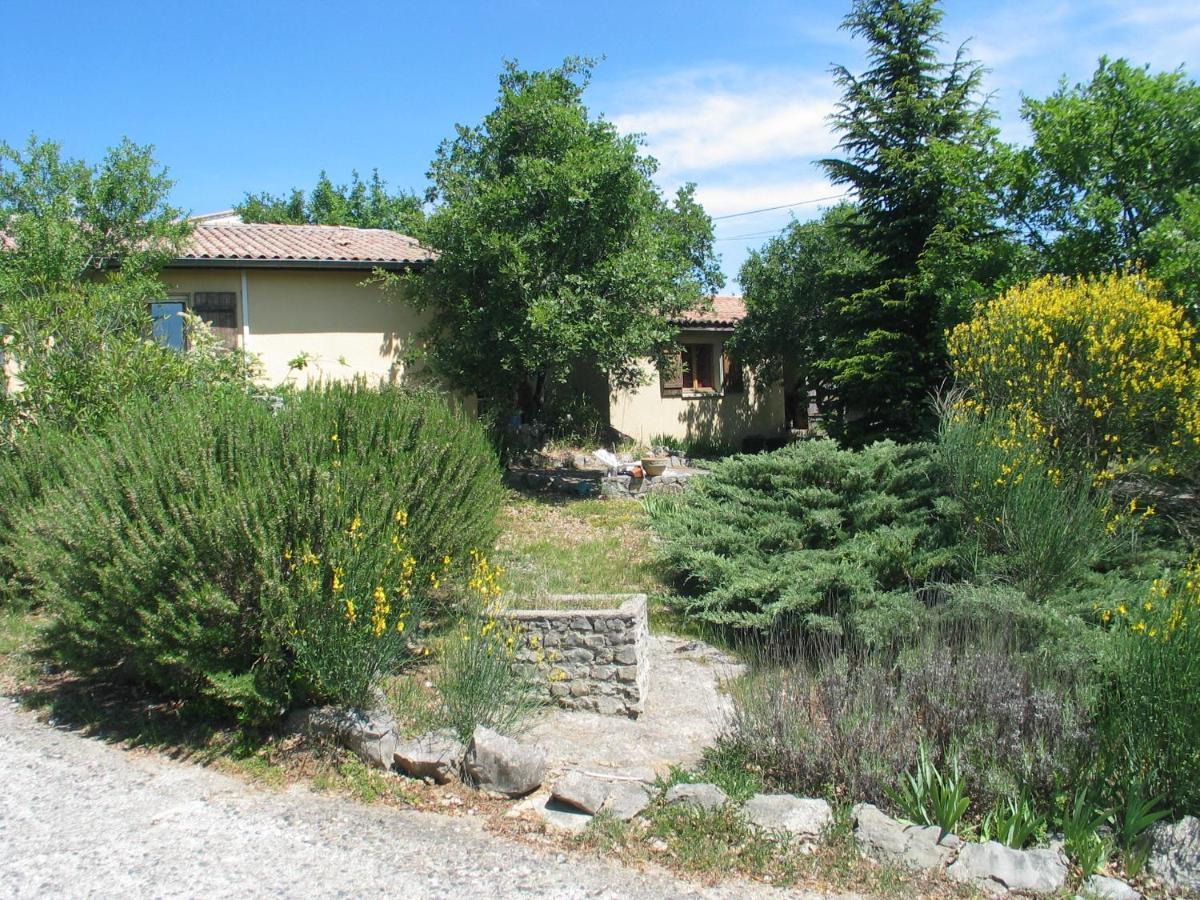 Hotel Les Persedes Lavilledieu  Exterior photo
